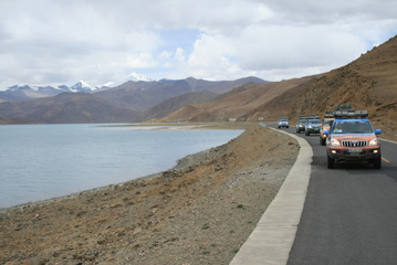 11.05.2009: Auf dem Weg nach Lhasa - Yamdrok See 11.05.2009: Auf dem Weg nach Lhasa - Yamdrok See