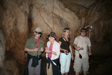 23. November 2008: Laos, Höhlenbesichtigung