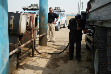25. April 2008: Fuel stop, Kazakhstan