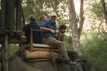 26.04.2009: Chitwan - elephant riding in the national park